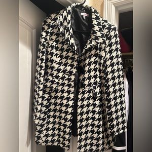Classic Houndstooth Peacoat